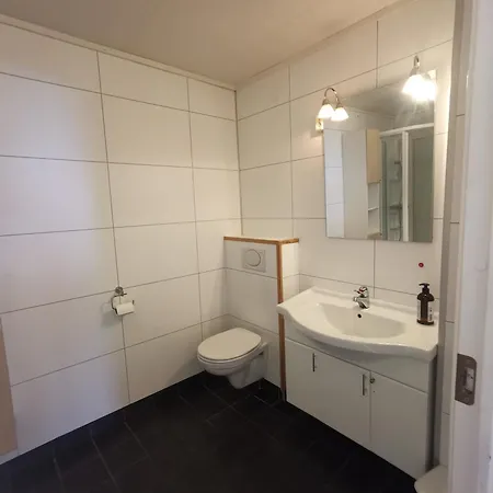 2 Bedrooms In Tonsvika Apartman